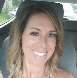 Meet your Posher, Whitney